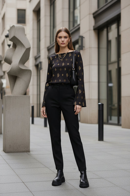 SUÐR Monogramm Trompetenärmel-Shirt Damen – Braun/Gold
