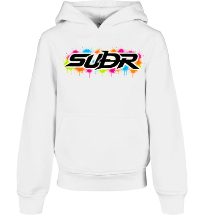 SUÐR Kids Hoodie Organic in Weiß, Vorderseite mit Schriftzug