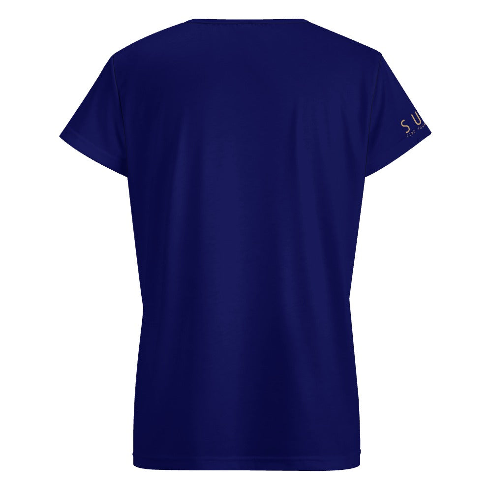 SUÐR Signature V-Neck Tee Damen – viele Farben – V-Neck Tee mit SUÐR-Emblem in Gold