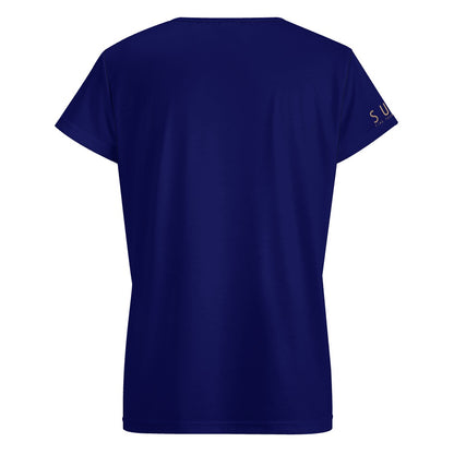 SUÐR Signature V-Neck Tee Damen – viele Farben – V-Neck Tee mit SUÐR-Emblem in Gold