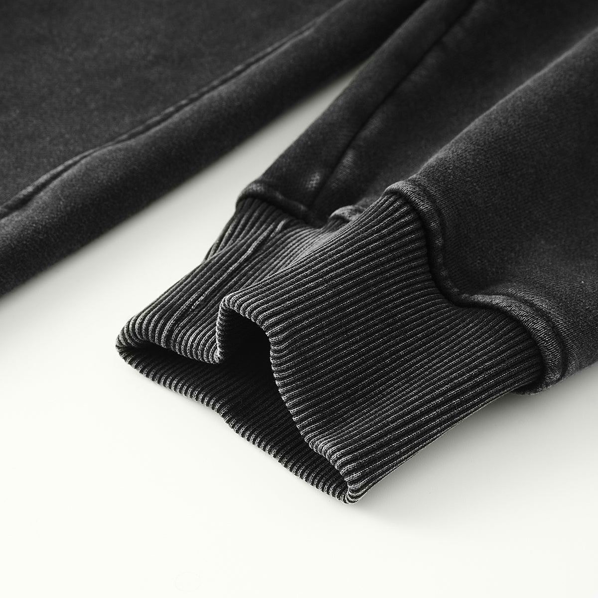 Backpiece 0702 Hoodie mit grossem Rückenmotiv – SUÐR