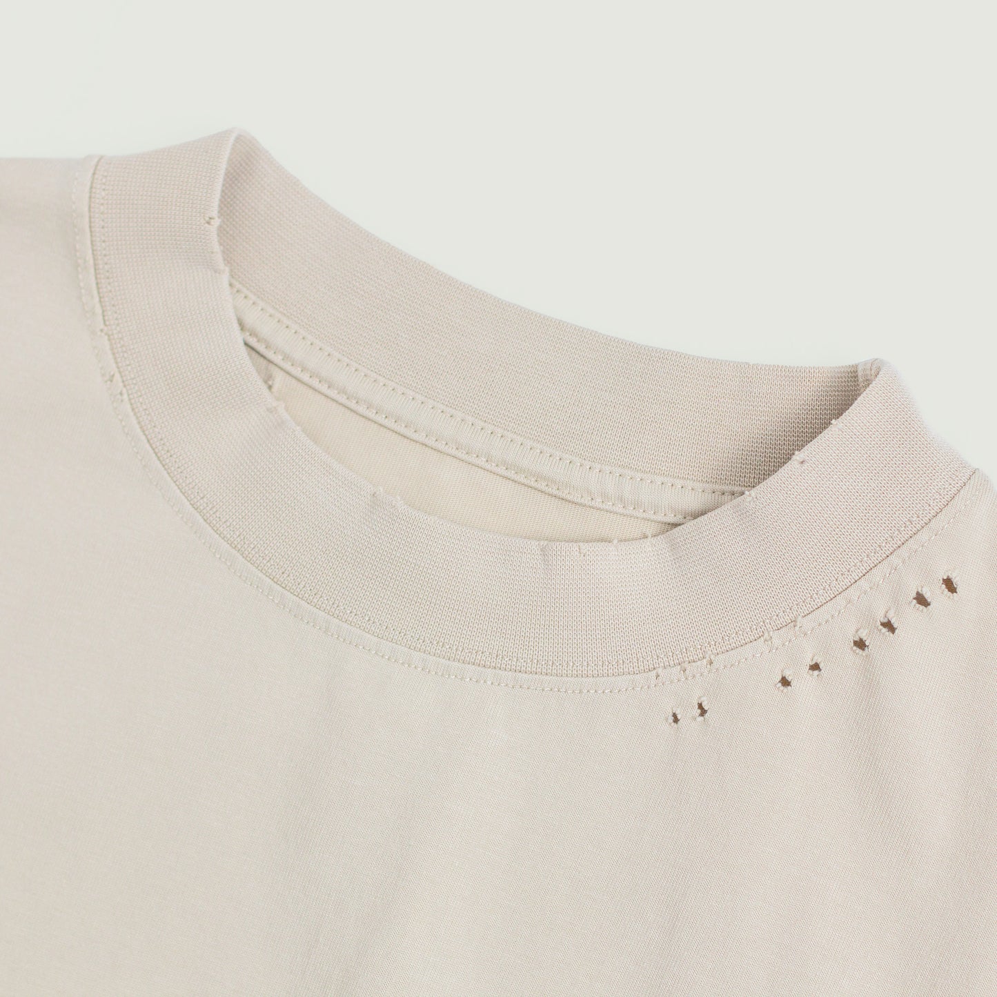 SUÐR MONO 07 – Oversized Tee mit MONO-Rückenmotiv