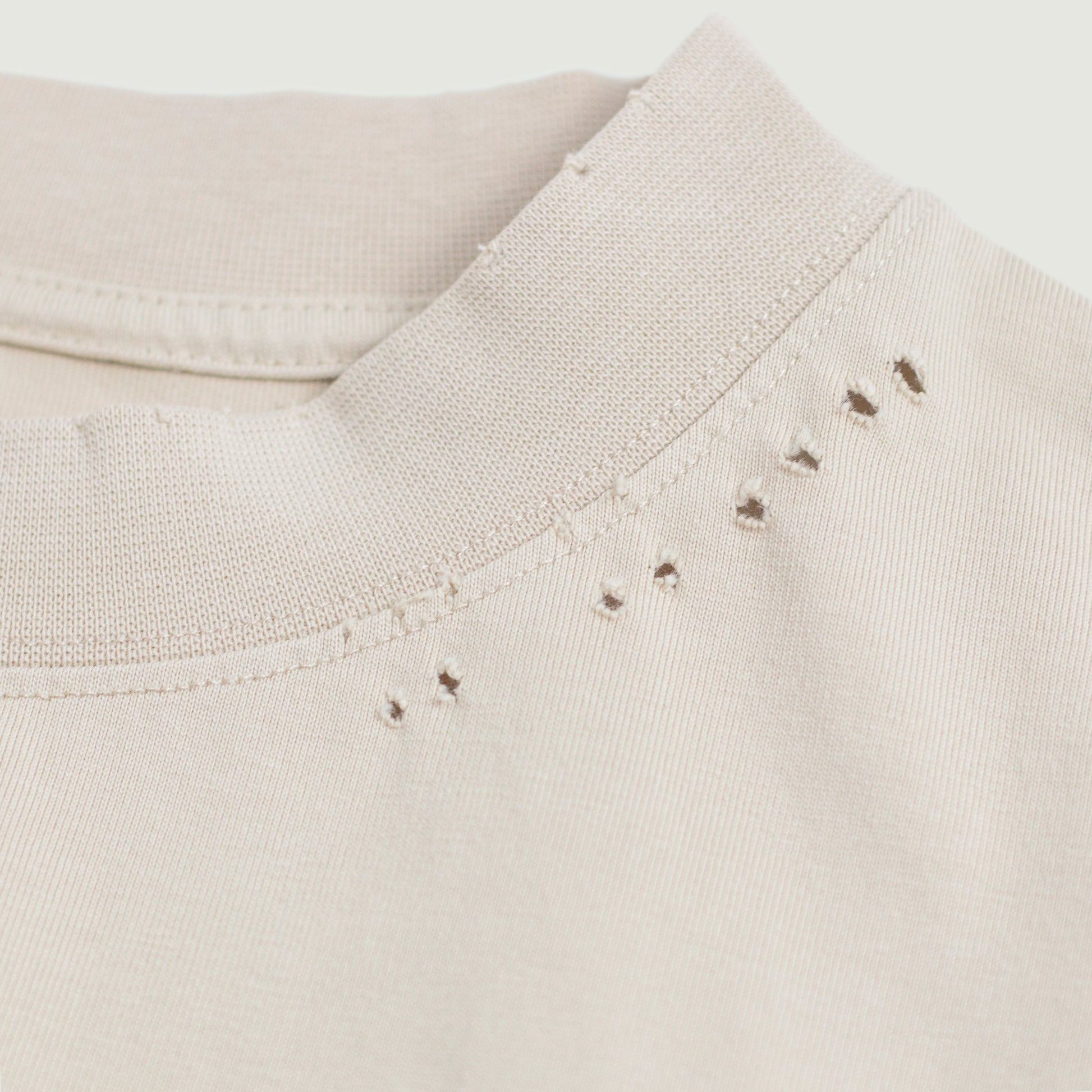 SUÐR MONO 07 – Oversized Tee mit MONO-Rückenmotiv