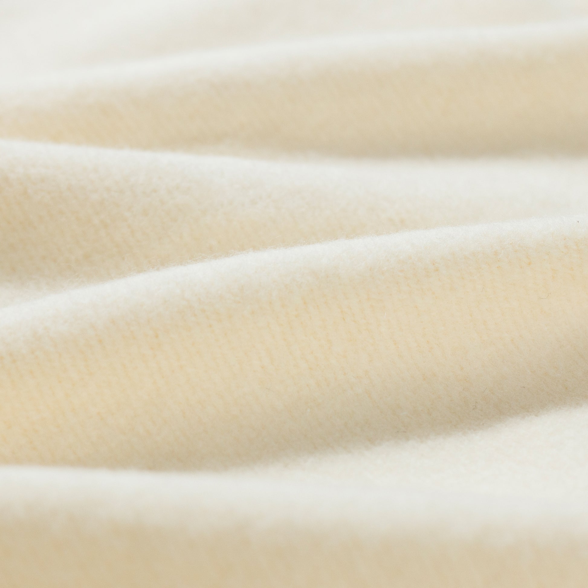 SUÐR Warm Hoodie 380g – Gebürstetes Baumwoll-Fleece, Detailaufnahme