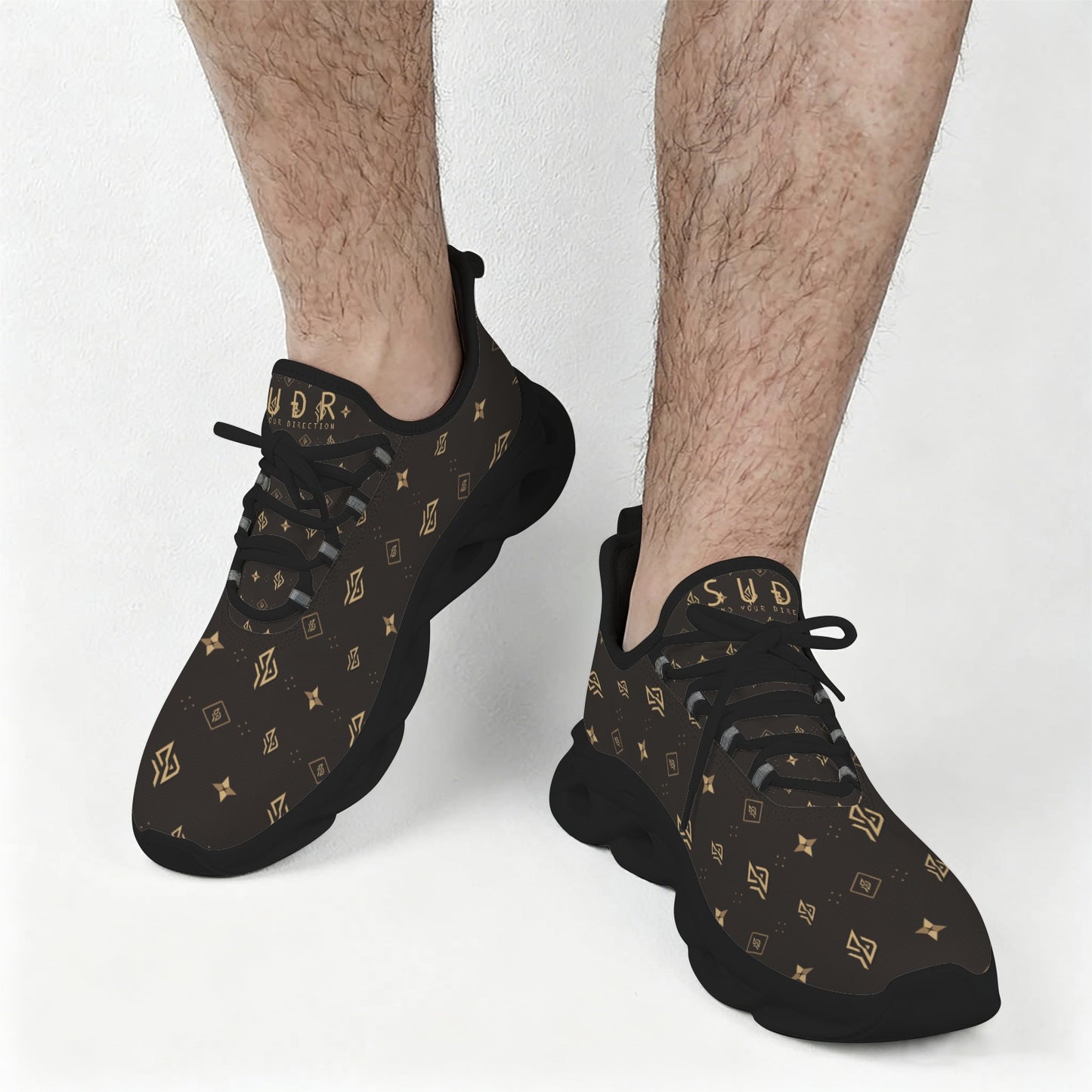 SUÐR Sneaker Herren mit SUÐR-Schriftzug auf der Zunge