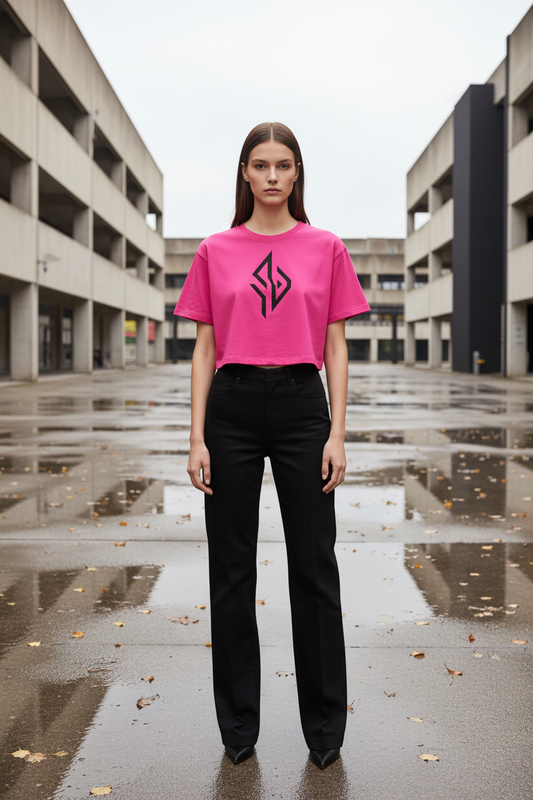SUÐR Cropped Oversize Tee – Women