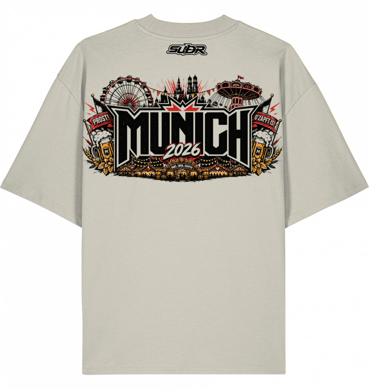 VESTR FEST 01 – MUNICH Oversized Tee in Natural Raw, Wiesn-Panorama mit 2026 auf dem Rücken, von SUÐR