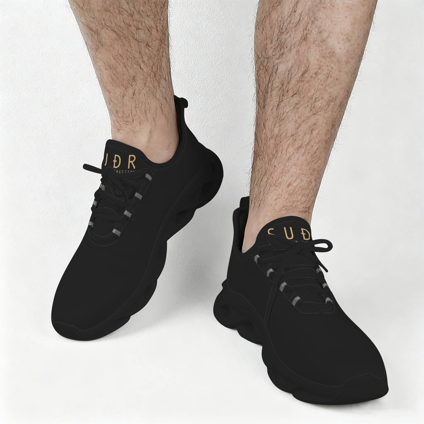 SUÐR FIND Sneaker Herren – Schwarz