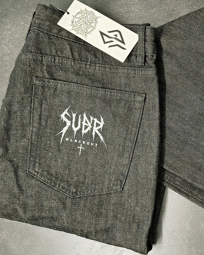 BLACKOUT vintage wash straight leg Jeans – Detail: Gesamtansicht mit SUÐR BLACKOUT auf der Gesäßtasche