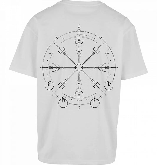 SUÐR FIND Wayfinder Tee in White – Rückseite mit großem Wayfinder-Artwork im DTF-Druck