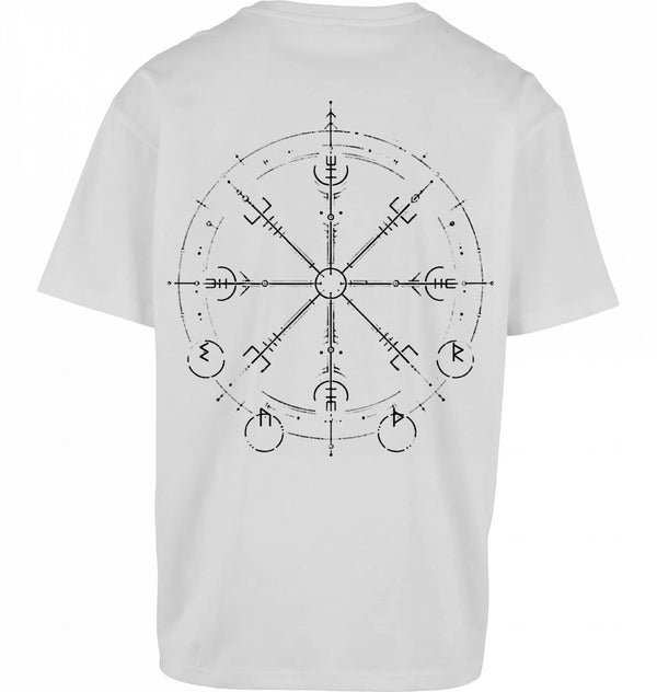 SUÐR FIND Wayfinder Tee in White – Rückseite mit großem Wayfinder-Artwork im DTF-Druck