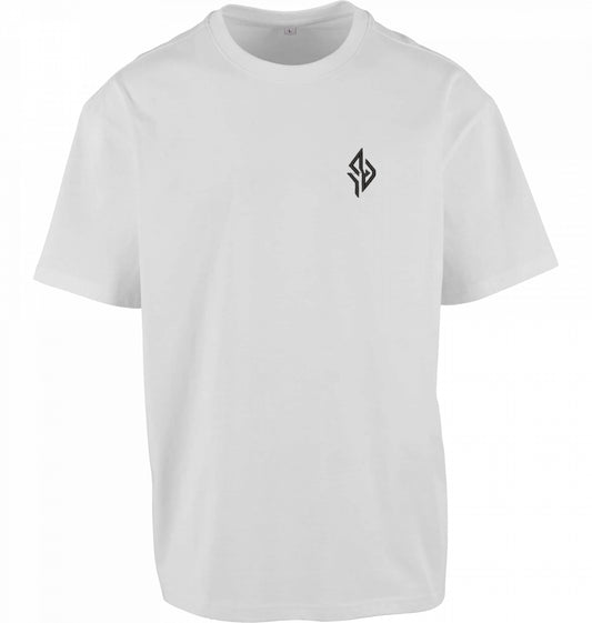 SUÐR FIND Wayfinder Tee in White – Vorderseite mit gesticktem SUÐR-Monogramm auf der Brust