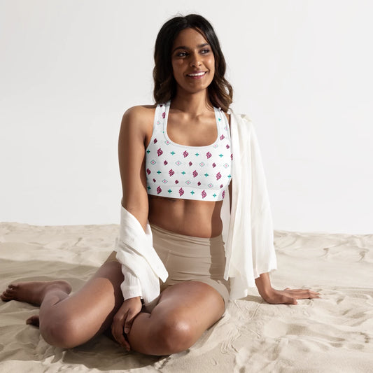 SUÐR Signature Sports Bra – Weiß/Pink-Türkis