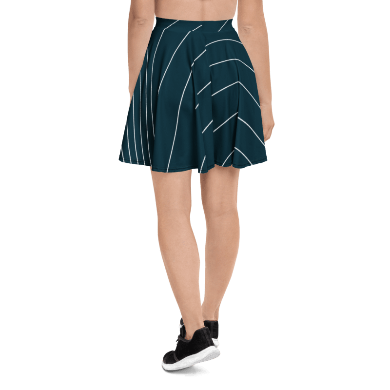 SUÐR-'26 Skater Skirt Waves Petrol – ausgestellter Skater-Rock in Petrol mit weißen Linien-Bögen