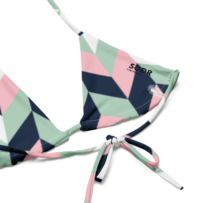 SUÐR-'26 String Bikini Chevron – Bikini-Set mit Fischgrät-Print in Rosé, Mint und Navy