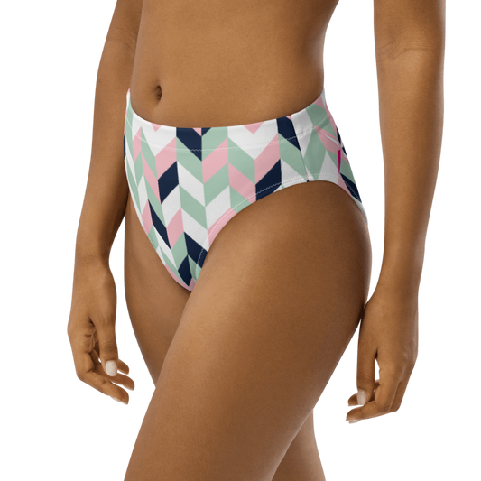 SUÐR-'26 High-Waist Bikini Bottom Chevron – Bikinihose mit Fischgrät-Print in Rosé, Mint und Navy