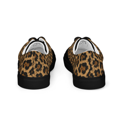 SUÐR-'26 Canvas Sneaker Leo Black – Leo-Print Sneaker mit schwarzer Kappe, schwarzer Sohle und schwarzen Senkeln