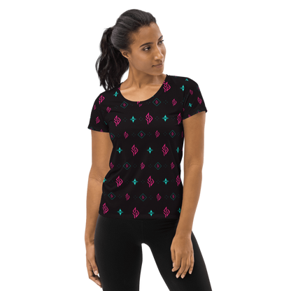 SUÐR Signature Athletic Tee Damen – Schwarz/Pink-Türkis