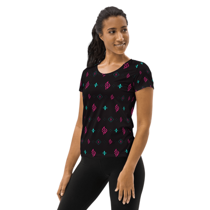 SUÐR Signature Athletic Tee Damen – Schwarz/Pink-Türkis