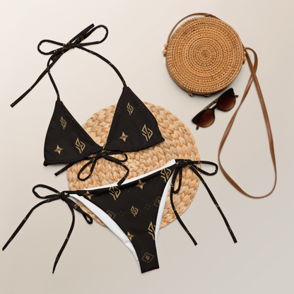SUÐR Signature String Bikini Top – Weiß/Gold