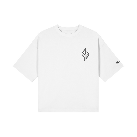 SUÐR Boxy Shirt Black Labels – Boxy Fit Tee in Weiß, Vorderansicht