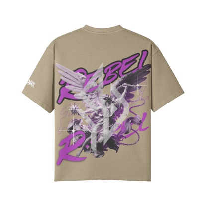 VESTR ANGEL SHIRT – Vintage Oversized Tee in Khaki, Rückseite, Engel mit REBEL in Violett von SUÐR